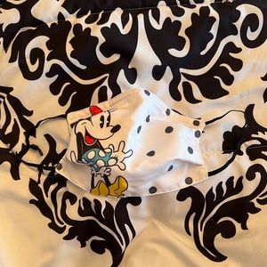 White Minnie Mouse adjustable face mask 😷